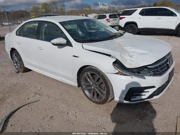 1VWAA7A31JC009337 2018 VOLKSWAGEN PASSAT - Image 1