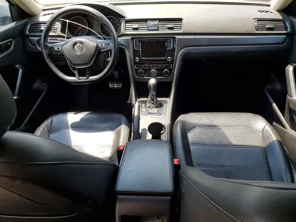 1VWAA7A31JC010939 2018 VOLKSWAGEN PASSAT - Image 8