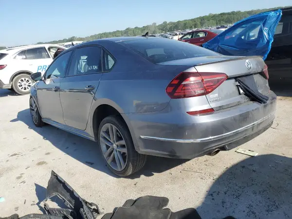 1VWAA7A31JC015882 2018 VOLKSWAGEN PASSAT - Image 2