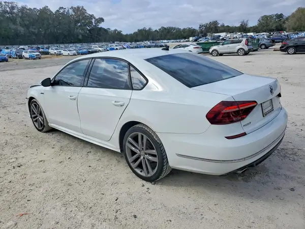 1VWAA7A31JC017874 2018 VOLKSWAGEN PASSAT - Image 2
