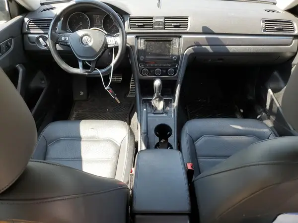 1VWAA7A31JC022329 2018 VOLKSWAGEN PASSAT - Image 8