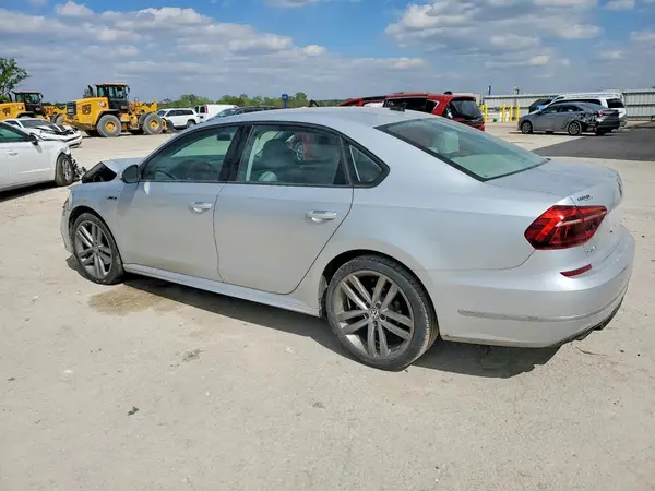 1VWAA7A31JC023044 2018 VOLKSWAGEN PASSAT - Image 2
