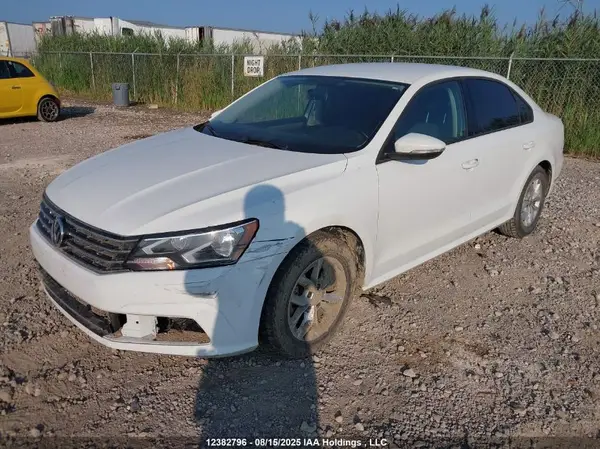 1VWAA7A31JC023612 2018 VOLKSWAGEN PASSAT - Image 2