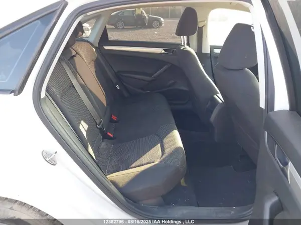 1VWAA7A31JC023612 2018 VOLKSWAGEN PASSAT - Image 8