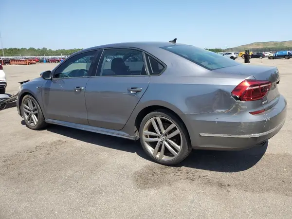 1VWAA7A31JC033167 2018 VOLKSWAGEN PASSAT - Image 2