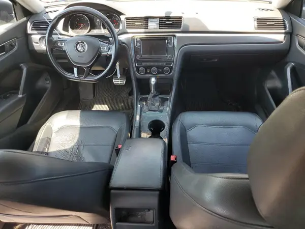 1VWAA7A31JC033167 2018 VOLKSWAGEN PASSAT - Image 8