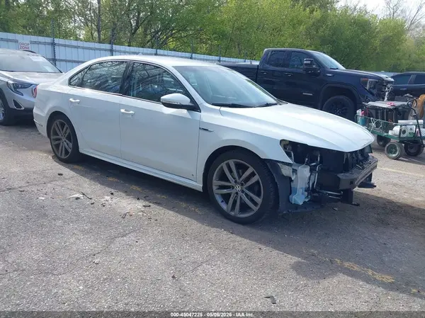 1VWAA7A31JC048624 2018 VOLKSWAGEN PASSAT - Image 1