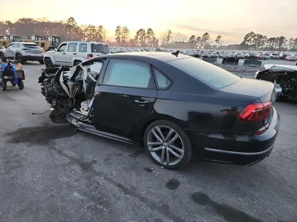 1VWAA7A32JC000632 2018 VOLKSWAGEN PASSAT - Image 2
