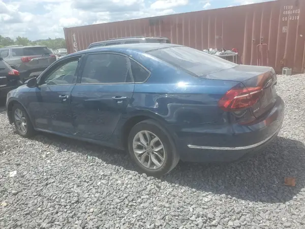 1VWAA7A32JC003692 2018 VOLKSWAGEN PASSAT - Image 2
