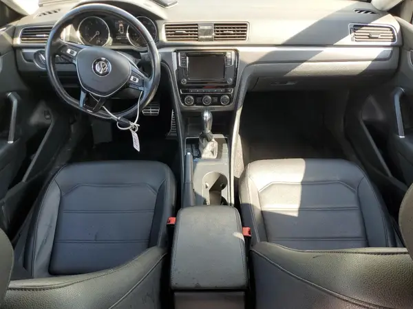 1VWAA7A32JC003739 2018 VOLKSWAGEN PASSAT - Image 8