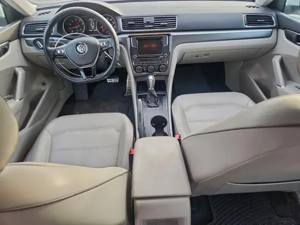 1VWAA7A32JC006558 2018 VOLKSWAGEN PASSAT - Image 8