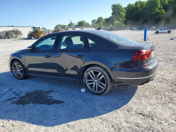 1VWAA7A32JC008049 2018 VOLKSWAGEN PASSAT - Image 2
