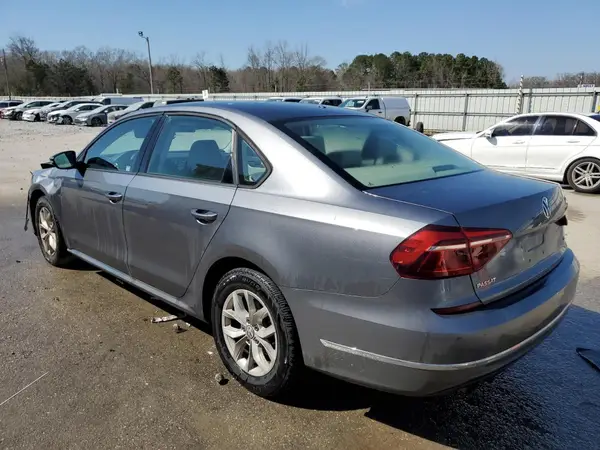 1VWAA7A32JC008116 2018 VOLKSWAGEN PASSAT - Image 2