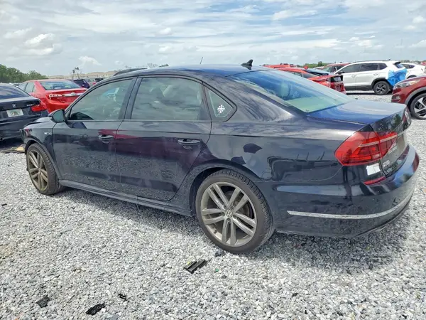 1VWAA7A32JC010948 2018 VOLKSWAGEN PASSAT - Image 2