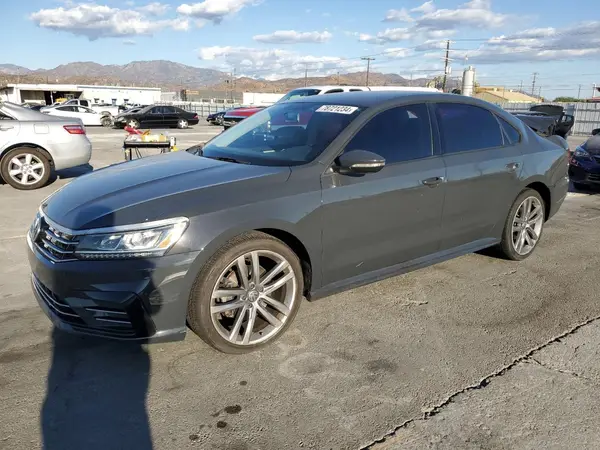 1VWAA7A32JC014613 2018 VOLKSWAGEN PASSAT - Image 1