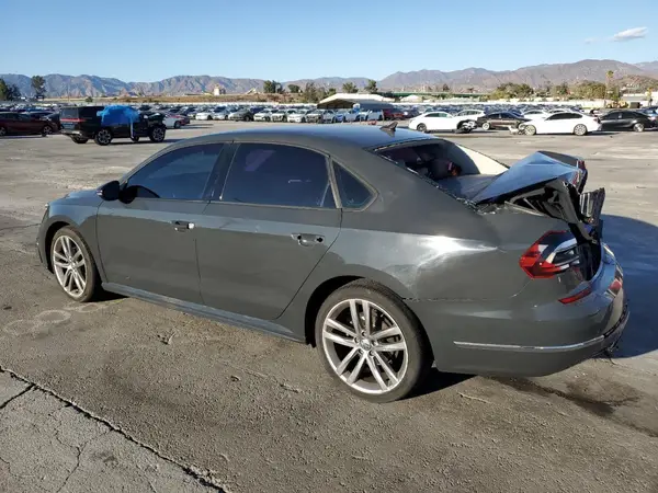1VWAA7A32JC014613 2018 VOLKSWAGEN PASSAT - Image 2