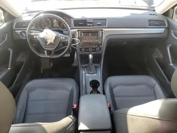 1VWAA7A32JC021366 2018 VOLKSWAGEN PASSAT - Image 8