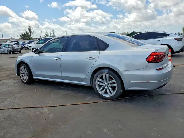 1VWAA7A32JC023716 2018 VOLKSWAGEN PASSAT - Image 2