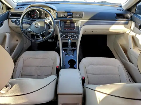 1VWAA7A32JC025479 2018 VOLKSWAGEN PASSAT - Image 8