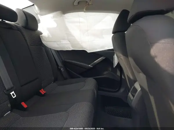 1VWAA7A32JC027913 2018 VOLKSWAGEN PASSAT - Image 8