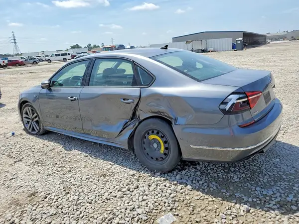 1VWAA7A32JC030987 2018 VOLKSWAGEN PASSAT - Image 2