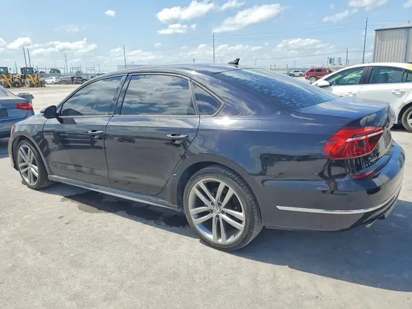 1VWAA7A32JC033534 2018 VOLKSWAGEN PASSAT - Image 2