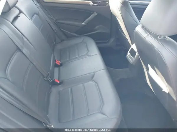 1VWAA7A32JC035560 2018 VOLKSWAGEN PASSAT - Image 8