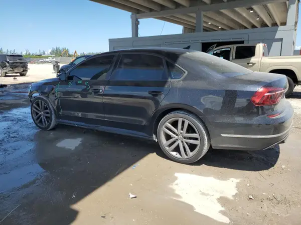 1VWAA7A32JC039429 2018 VOLKSWAGEN PASSAT - Image 2