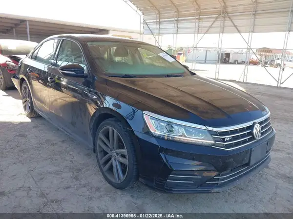 1VWAA7A32JC048857 2018 VOLKSWAGEN PASSAT - Image 1