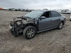 1VWAA7A33JC001613 2018 VOLKSWAGEN PASSAT