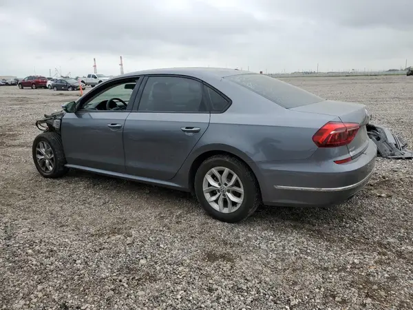 1VWAA7A33JC001613 2018 VOLKSWAGEN PASSAT - Image 2