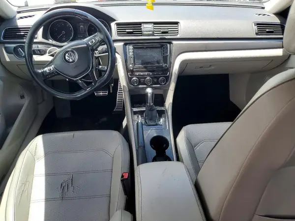 1VWAA7A33JC001773 2018 VOLKSWAGEN PASSAT - Image 8