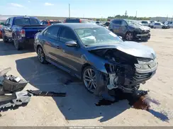 1VWAA7A33JC003135 2018 VOLKSWAGEN PASSAT