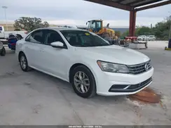 1VWAA7A33JC003829 2018 VOLKSWAGEN PASSAT