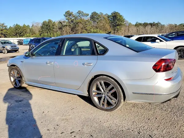 1VWAA7A33JC007718 2018 VOLKSWAGEN PASSAT - Image 2