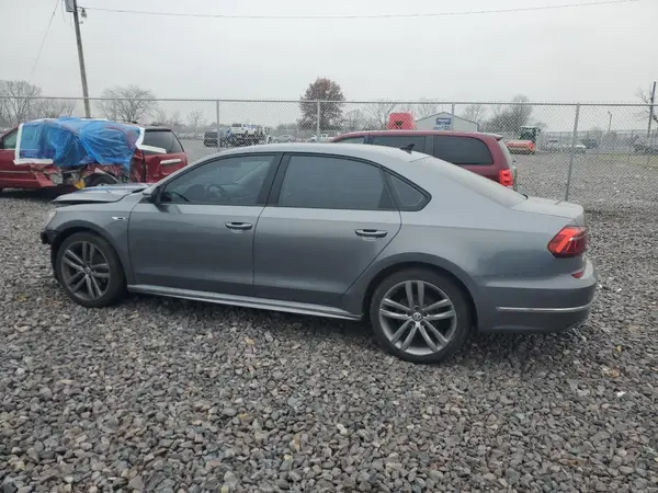 1VWAA7A33JC009517 2018 VOLKSWAGEN PASSAT - Image 2