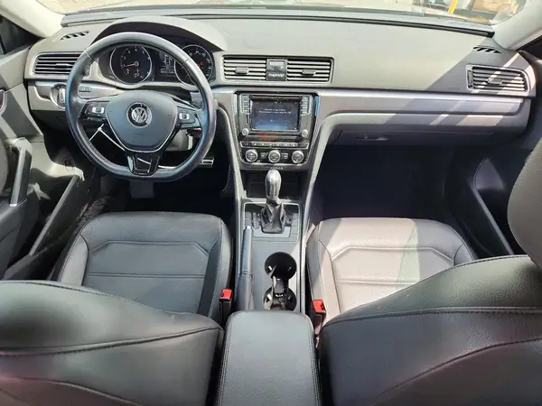 1VWAA7A33JC009890 2018 VOLKSWAGEN PASSAT - Image 8