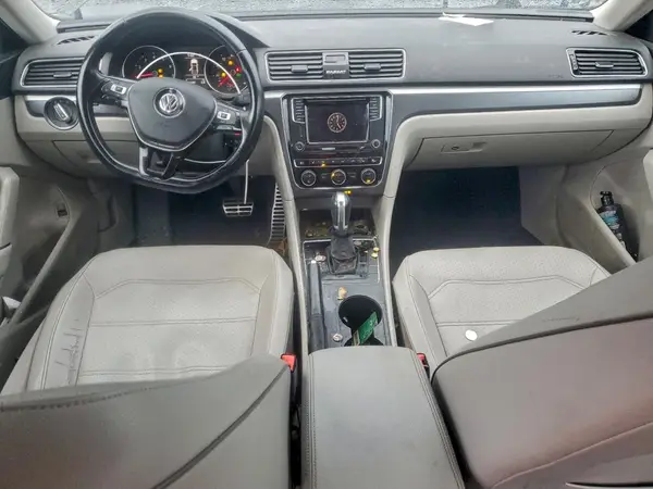 1VWAA7A33JC012921 2018 VOLKSWAGEN PASSAT - Image 8
