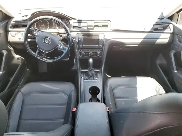 1VWAA7A33JC015320 2018 VOLKSWAGEN PASSAT - Image 8