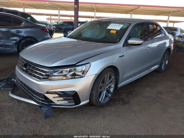 1VWAA7A33JC019514 2018 VOLKSWAGEN PASSAT - Image 2