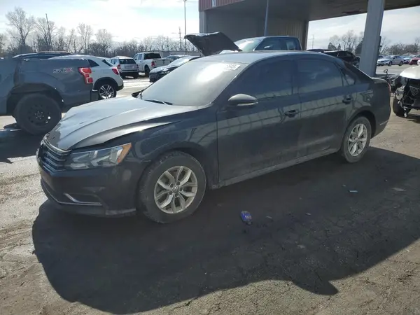 1VWAA7A33JC023658 2018 VOLKSWAGEN PASSAT - Image 1
