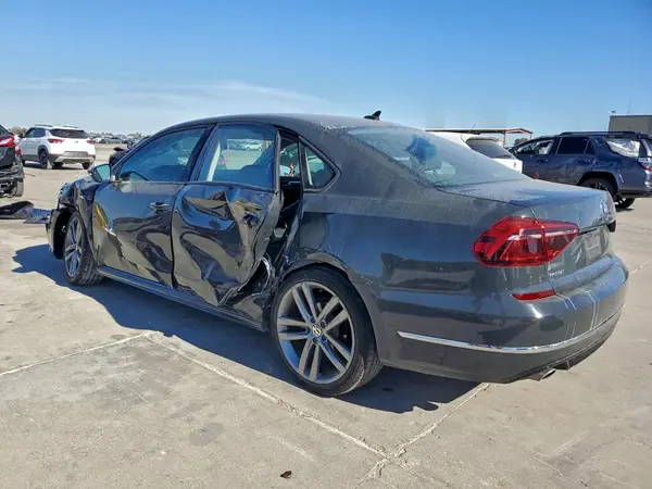 1VWAA7A33JC023966 2018 VOLKSWAGEN PASSAT - Image 2