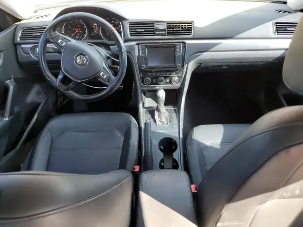 1VWAA7A33JC024650 2018 VOLKSWAGEN PASSAT - Image 8