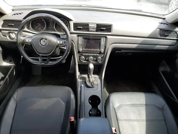 1VWAA7A33JC026088 2018 VOLKSWAGEN PASSAT - Image 8