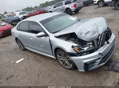 1VWAA7A33JC027855 2018 VOLKSWAGEN PASSAT