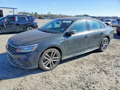 1VWAA7A33JC029010 2018 VOLKSWAGEN PASSAT