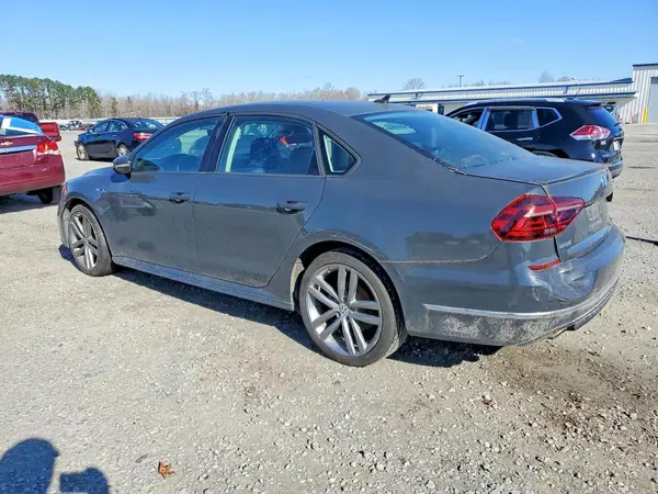 1VWAA7A33JC029010 2018 VOLKSWAGEN PASSAT - Image 2