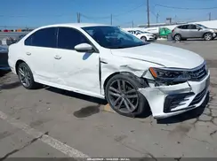 1VWAA7A33JC029279 2018 VOLKSWAGEN PASSAT