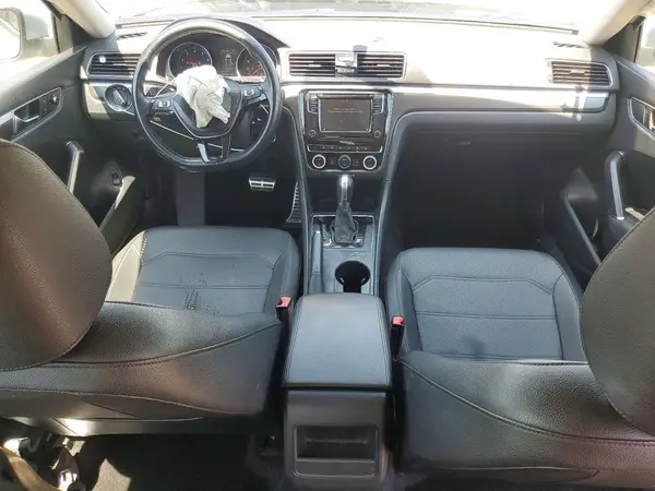 1VWAA7A33JC030173 2018 VOLKSWAGEN PASSAT - Image 8