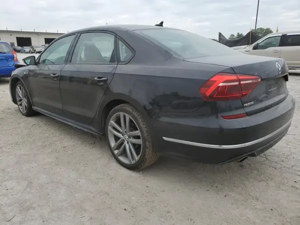 1VWAA7A33JC033378 2018 VOLKSWAGEN PASSAT - Image 2